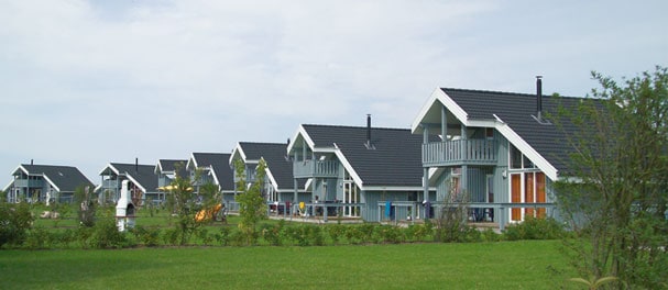 Großzügige Grundstücke sind charakteristisch für den All Season Park Müritz. Foto: Dr. Limburg Immobilien Großzügige Grundstücke sind charakteristisch für den All Season Park Müritz. Foto: Dr. Limburg Immobilien