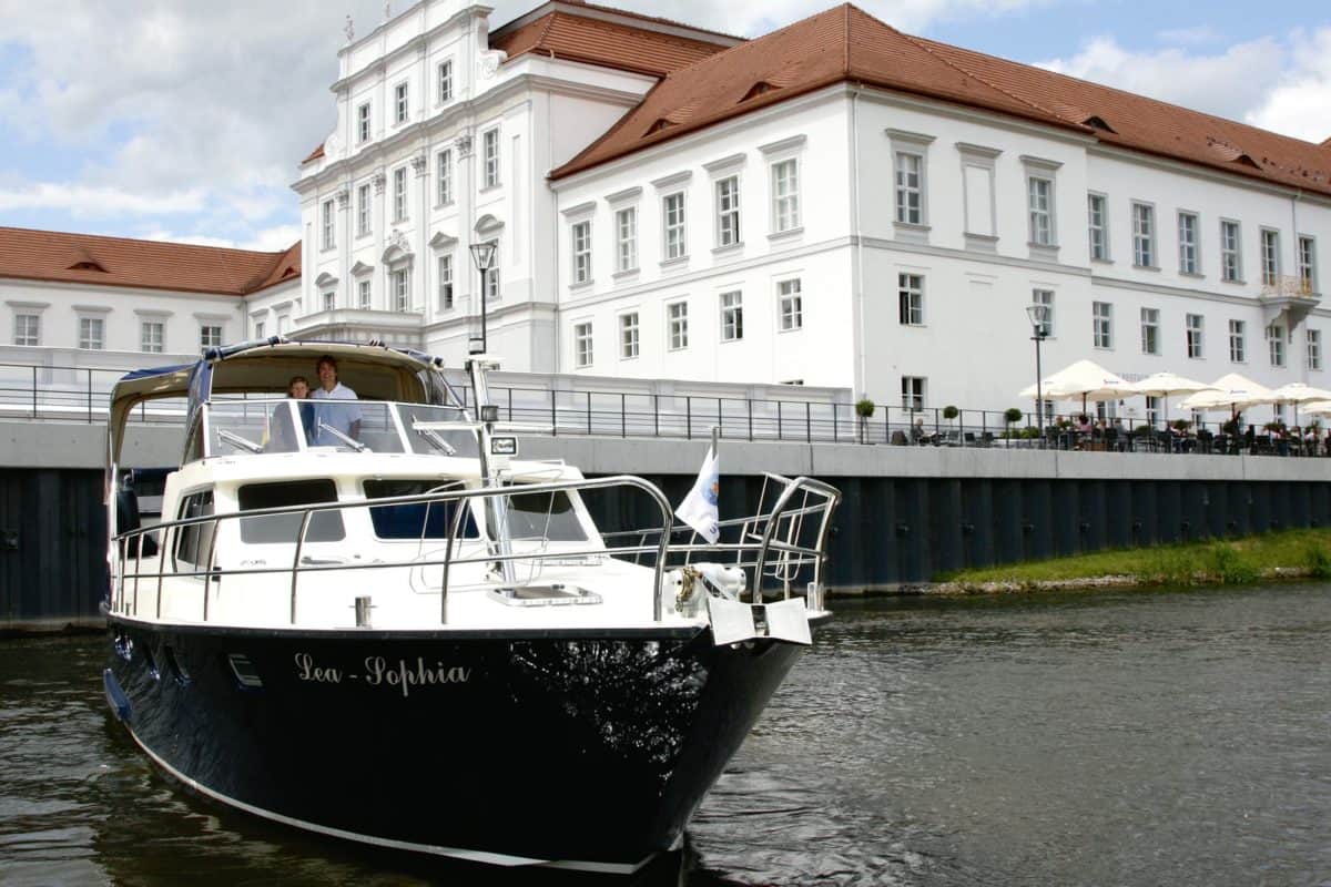 Brandenburger-Wasserentdeckungen-SL-11-1 Schloss Oranienburg, Finowkanal @Magazin Seenland